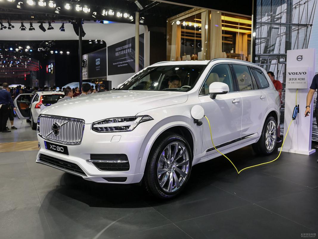 新款沃尔沃XC90 T8上市,与老款相比有何新升级