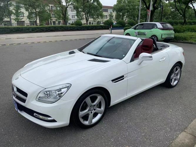 slk200敞篷价格 门敞蓬跑车要多少钱