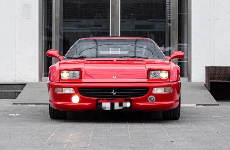 法拉利f355 1996年的法拉利F355GTS