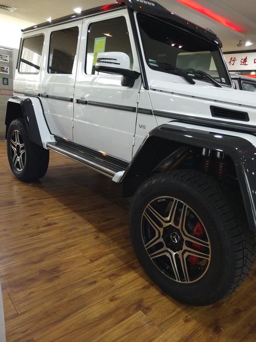 奔驰g5504x4 大g4×4是什么意思