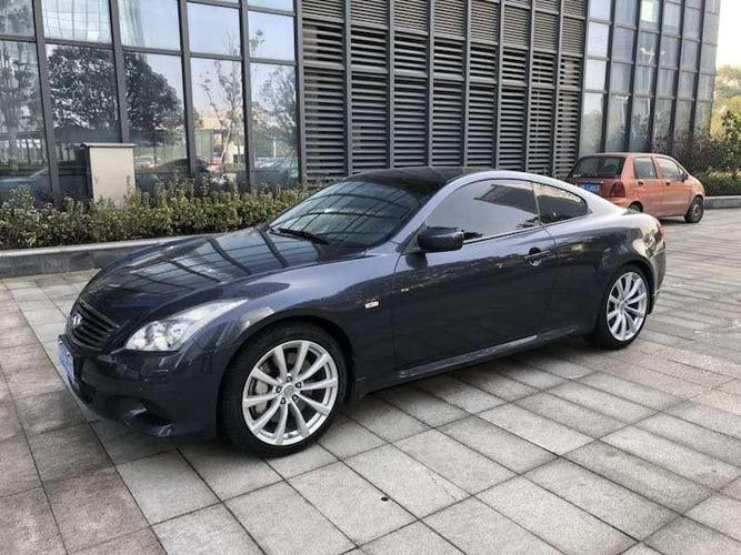 英菲尼迪g37多少钱 SEDAN(4门版)比COUPE(双门版)贵呢