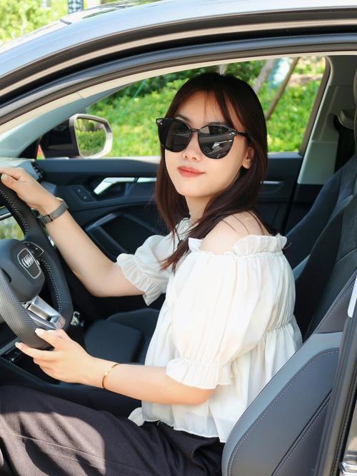 适合女性开车 女人最适合开什么车