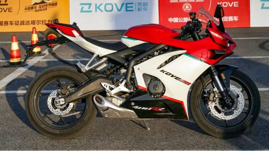 凯越400rr 凯越400rr跟赛600哪个好