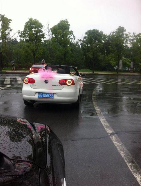 敞篷车下雨怎么办 敞篷车如果下雨的时候,怎么办