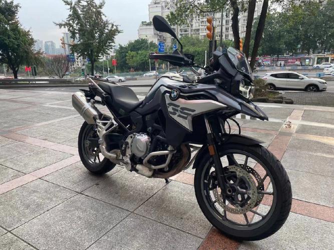 宝马f750gs 本田NC750和宝马F750GS怎么选择