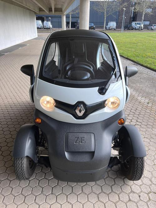 雷诺twizy 超小型电动车雷诺Twizy