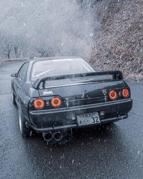 日产gtr32 32的介绍