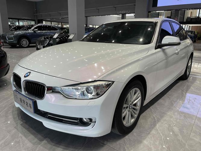 宝马三系320li 宝马320i与320li哪个更值得入手