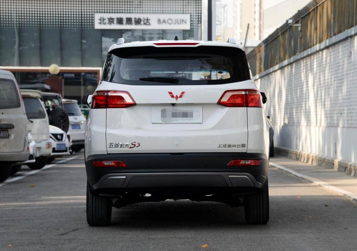 五菱汽车新款suv 新出的五菱suv车型