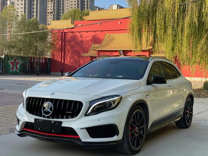 奔驰gla45amg(奔驰gla45amg怎么样)