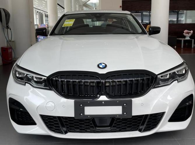 华晨宝马bmw3系多少钱(华晨宝马3系落地多少钱)