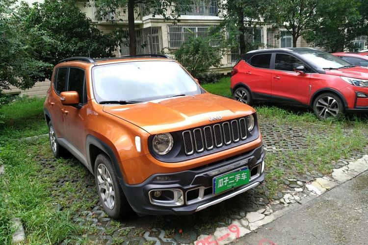 jeep自由侠油耗多少 jeep自由侠油耗多少钱一公里