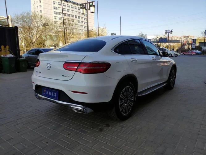 glc300轿跑suv(奔驰glc300l有进口的吗)