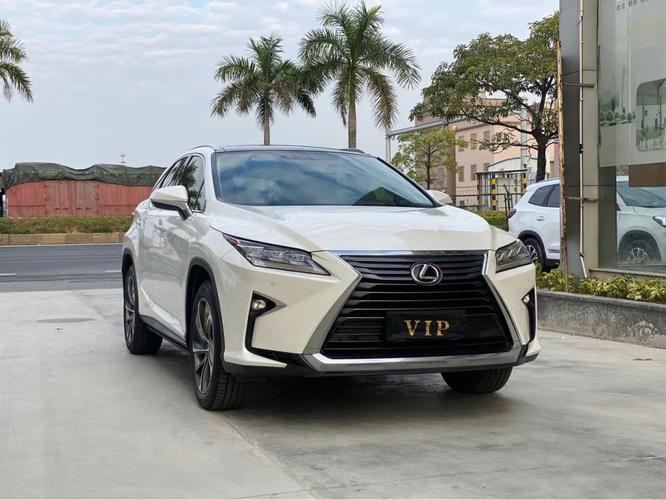 rx300雷克萨斯(雷克萨斯RX300是什么级别的车)