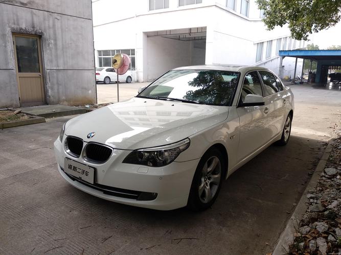 宝马bmw5系li 宝马车的520Li是什么意思