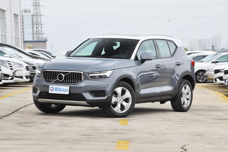 xc40沃尔沃2023款(看着没变,其实升级明显 试2023款沃尔沃XC40)