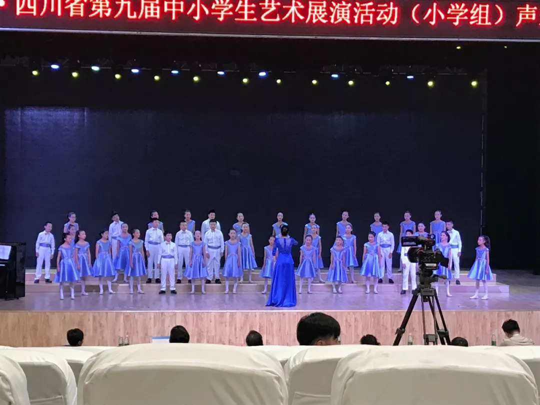 汽车品牌双簧表演，一场视觉与听觉的盛宴