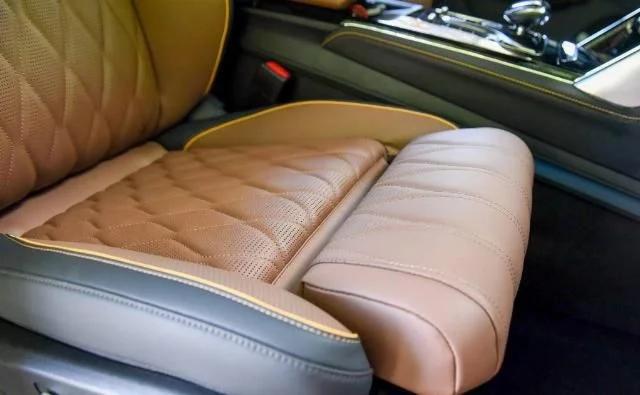 豪华汽车品牌坐垫，舒适、奢华与性能的完美融合