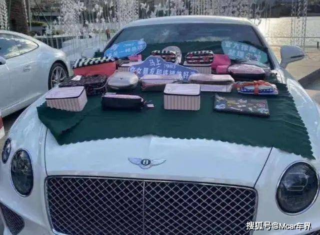 汽车品牌地摊经济（地摊小汽车）