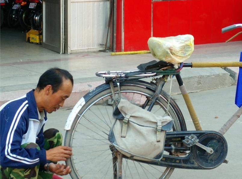 可爱汽车品牌大盘点探索那些让你爱不释手的萌车世界