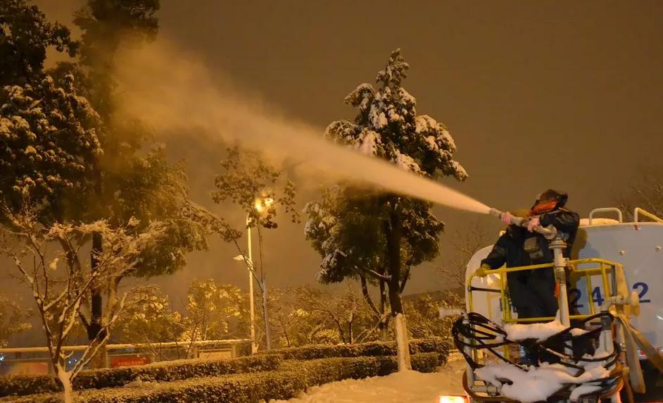 全球领先，揭秘国外除雪神器汽车品牌的卓越技术与创新设计