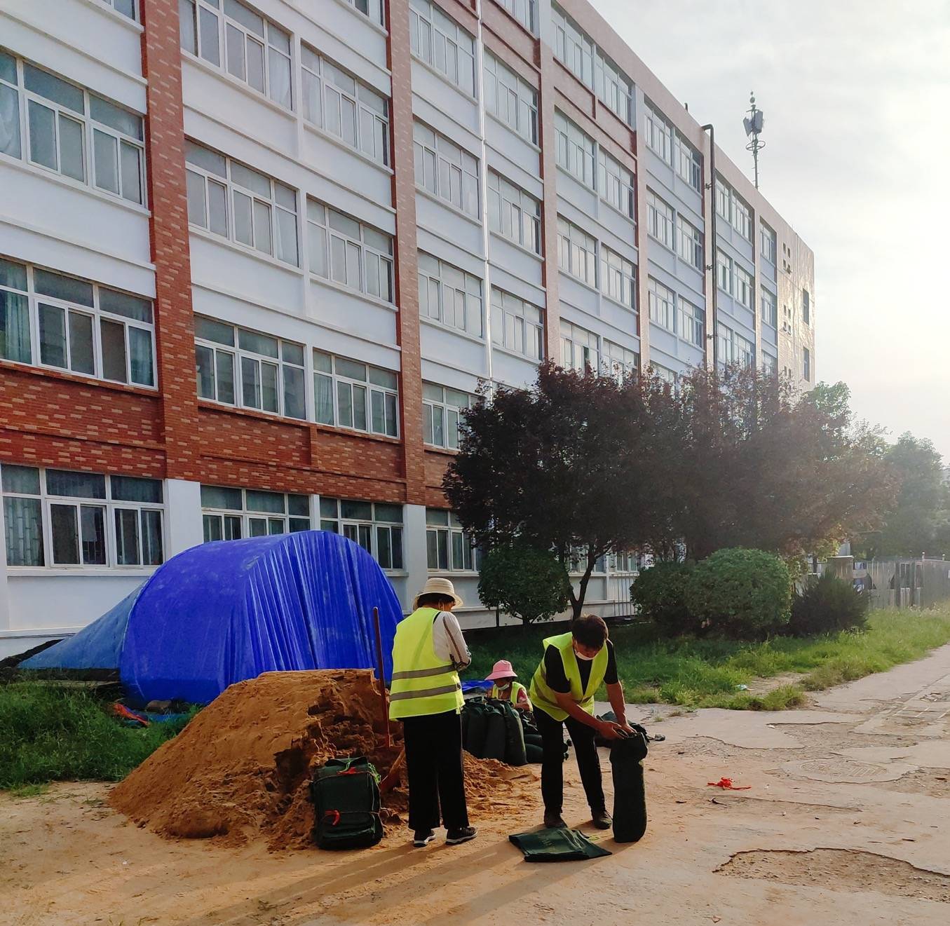 汽车品牌捐款助力河南灾后重建，共筑爱心力量