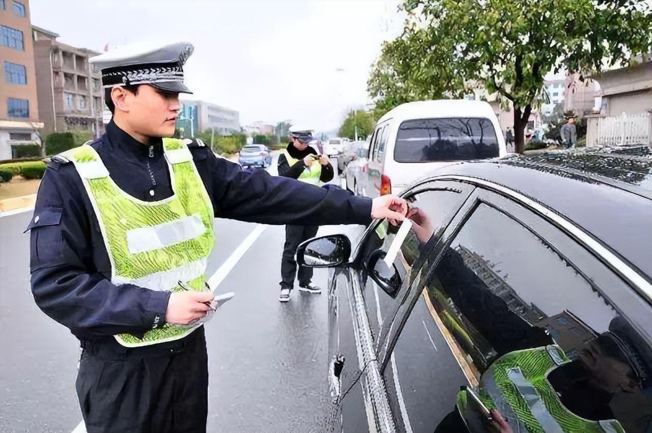 汽车品牌查询软件推荐